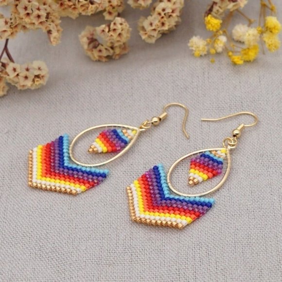 Handwoven Miyuki rice beaded boho earrings - Picture 5 of 8